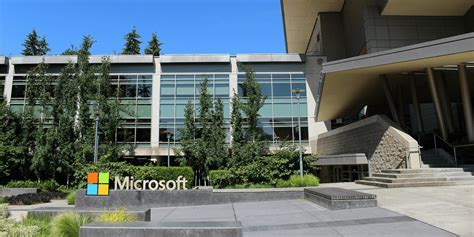 Microsoft building - Crystal Clear News