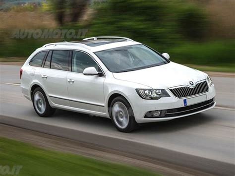 Skoda Superb Station Wagon 2 0 TDI CR 140 CV 4x4 Wagon Elegance