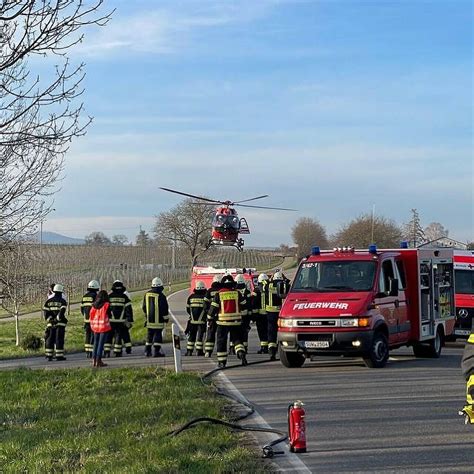 Dramatischer Unfall Bei Landau Acht Verletzte Rettungshubschrauber