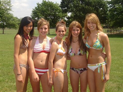 Non Nude Teen Girls In Bikinis Group Picsegg