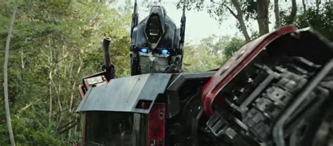 DiscussingFilm On Twitter First Look At Optimus Prime In