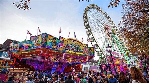 Basel Stadt Über eine Million Besucher auf der Herbstmesse in Basel