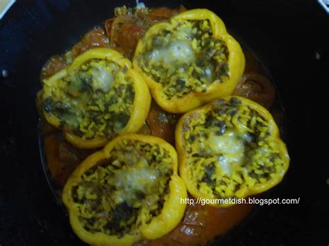 Gourmet Dish: Pepper filled with rice and minced meat