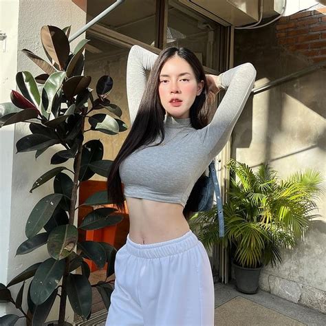 D O Ph Hot Girl Xinh P V T Di N N I Y Khoe D Ng Nu T