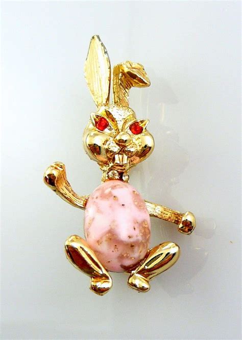 Whimsical Vintage 1950s 60s Goldtone Rhinestone And Glass Rabbit Design