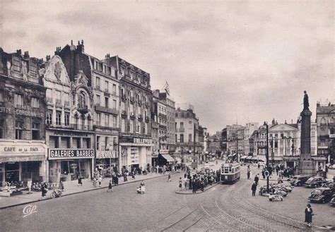 Lille Grand Place Le prédécesseur du Furet du Nord les Galeries