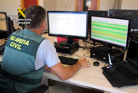 La Guardia Civil Alerta De Estafas A Empresas De Cantabria Por El