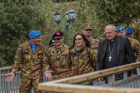 In Libano Il Sottosegretario Di Stato Alla Difesa Isabella Rauti