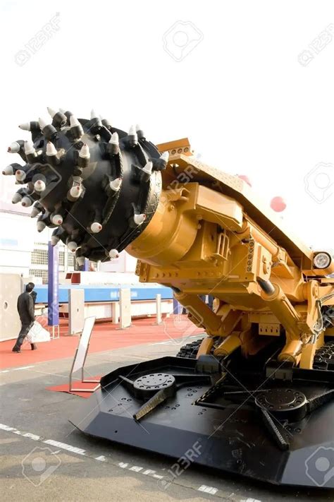 Jinjer logo - giant mining drill? : r/Jinjer