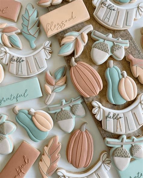33 Thanksgiving Cookies To Make This Holiday