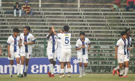 Iwl Gladys Amfobea Gives Hops Fc A New Year Gift Scores In