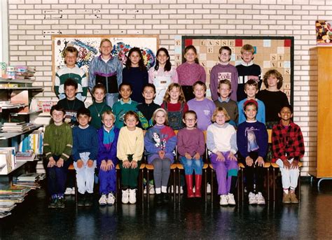 Photo De Classe CM2 De 1994 Ecole Albert Camus Fecamp Copains D Avant