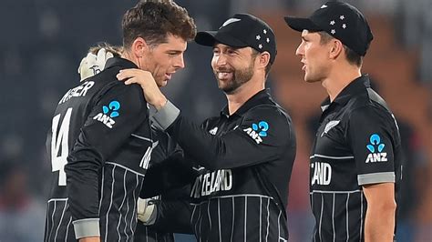 Santner Double Act Underlines Nzs Second Win On The Bounce In Odi