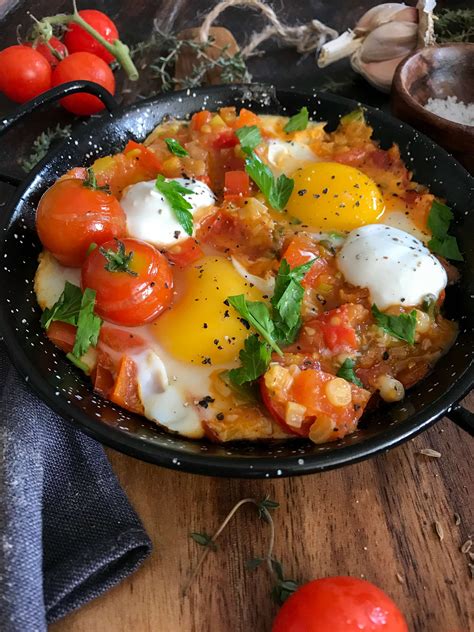 Huevos Al Sartén Con Tomate Pimiento Y Cebolla Confieso Que Cocino