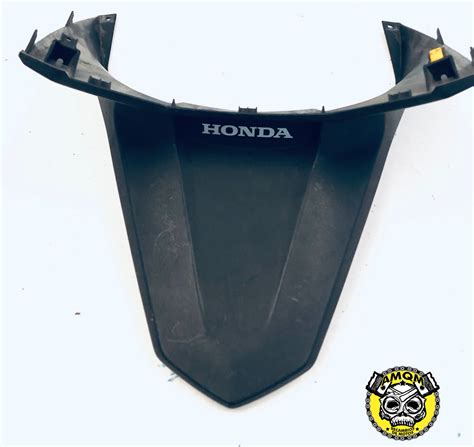 Embellecedor De Portamatriculas HONDA FORZA 125cc 2015 AMQM Recambios