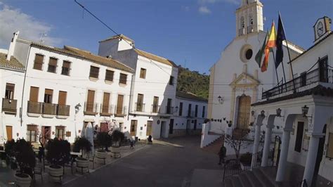 Webcam Grazalema Plaza De Los Asomaderos La Provincia De C Diz