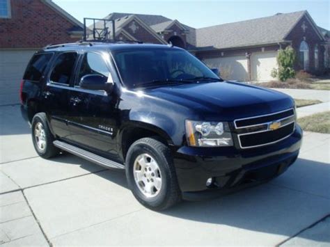 Sell Used Chevrolet Tahoe Lt Sport Utility Door L In Macomb