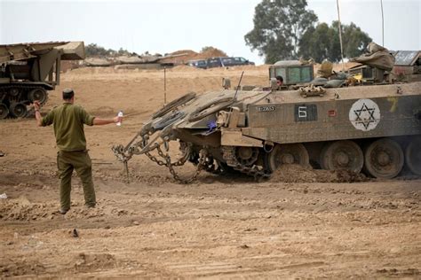 Perché Israele si sta preparando per una lunga guerra a Gaza secondo il