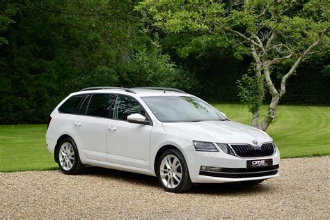 Skoda Octavia 2 0 TDi SE L 4X4 Estate DMS Cars