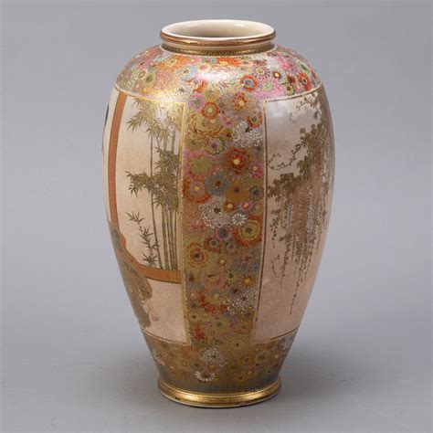 A Large Japanese Meiji Period Satsuma Vase Of Fine Quality And Size