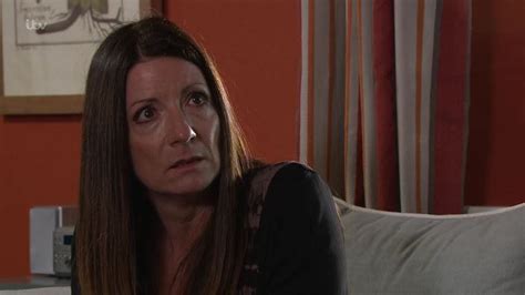 Emmerdale's Debbie Dingle devastated as daughter Sarah refuses heart ...