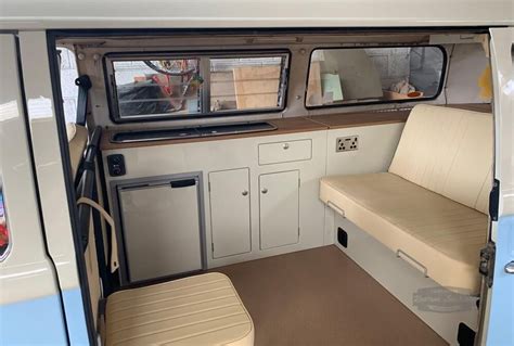 Simon's T2 Classic Bay Interior - VW Camper Interiors - Camper Conversions - Kustom Interiors ...