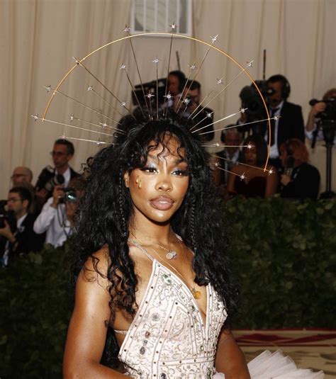 SZA In Atelier Versace @ 2018 Met Gala