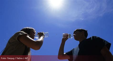 Kako Prepoznati Sun Anicu I Toplotni Udar I Ta Uraditi