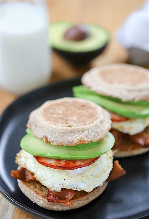 Egg Bacon And Avocado Breakfast Sandwich Yummy Healthy Easy