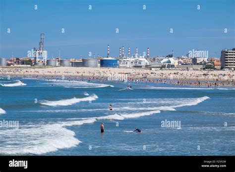 Portugal, North region, Matosinhos, the urban beach and Leixoes harbour ...