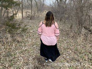 BBW Outdoor Masturbation 813 1000 Porn Pic