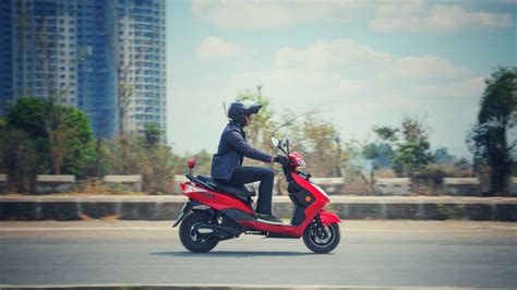 iVOOMi launches S1 e-scooter with more range at INR 69,999 – Shifting-Gears