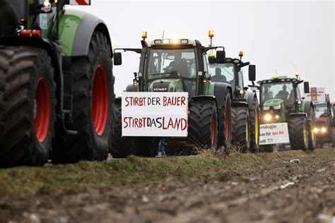 Bauern Protest in NRW Wütende Landwirte demonstrieren weiter