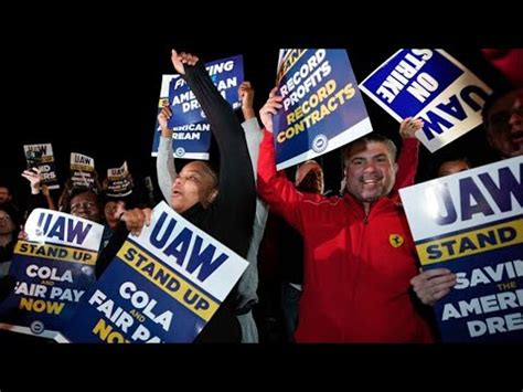 UAW Strikes At All 3 Of Detroit S Automakers At Once For First Time