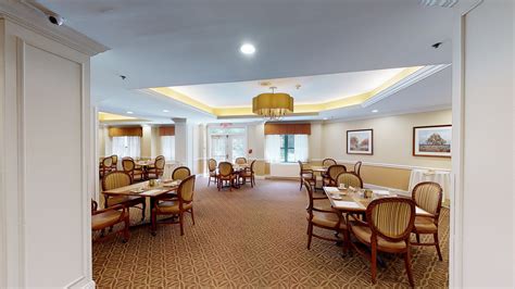 Senior Living Reviews and Photos Just for You | Atria Kew Gardens