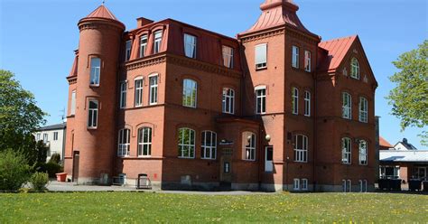 Skola Tvingas Till V Ktare Och Staket Efter Hot Svt Nyheter
