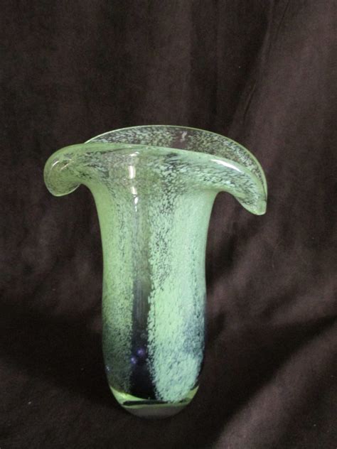 Murano Vase Hand Blown Glass Tulip Shape Spattered Lime Green