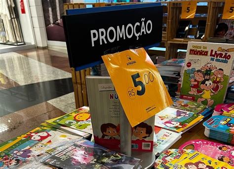 Livraria De Curitiba Promove Feira Do Livro Mais De T Tulos