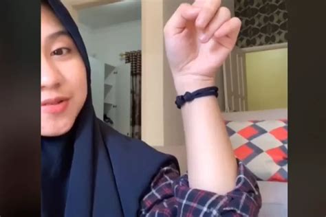 Tega Cewek Cantik Diusir Dan Dikeluarkan Dari Kk Oleh Ayah Dipaksa