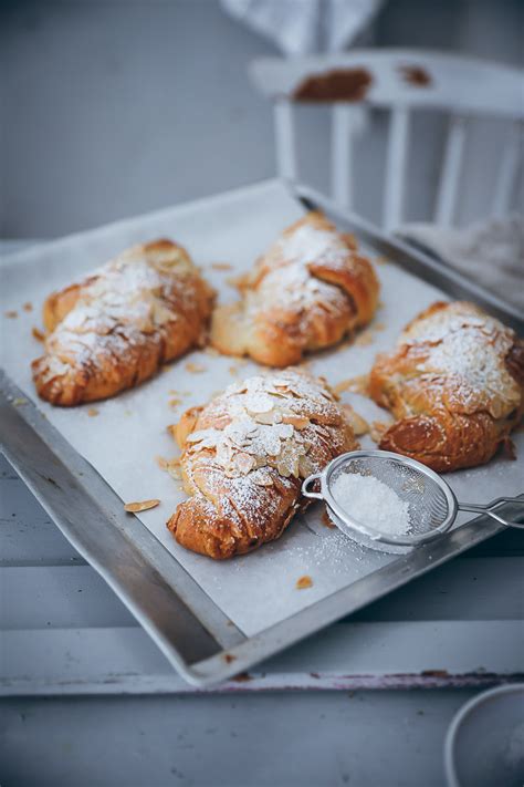 Einfache Mandel Croissants Rezept Almond Croissants