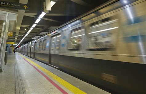 Metrô terá esquema especial de funcionamento no domingo de votação