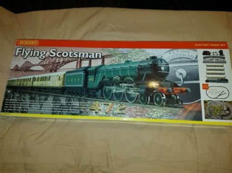 HORNBY OO GAUGE R1039 FLYING SCOTSMAN ELECTRIC TRAIN SET EBay