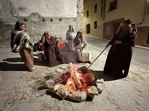 El Pessebre Vivent Omple De Tradici El Nucli Antic De Canyelles