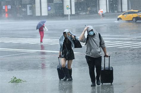 快訊／東北季風掃雨彈！新北等3縣市「大雨特報」 雨一路到晚上 生活 Nownews今日新聞