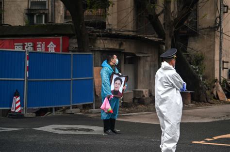 코로나 재확산에 제재 푸는 日·집단 탈출 中 서울신문