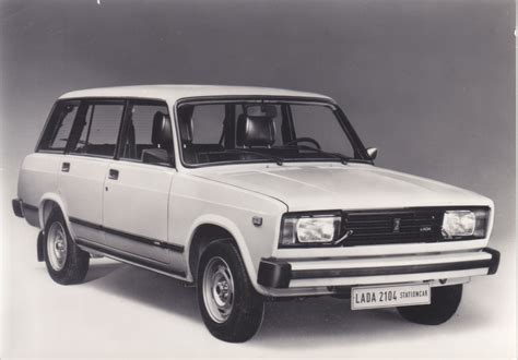 Lada 2104 Stationcar (factory-issued press photo) Press Photo, Fiat ...