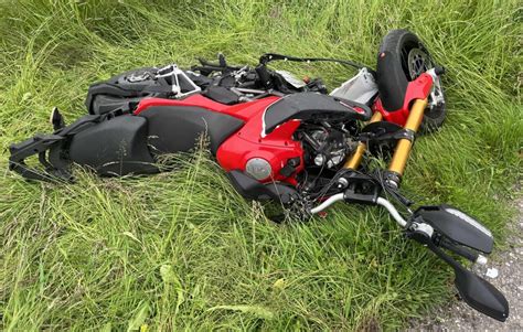 Untereggen Kollision Zwischen Motorrad Und Auto Gw Sst