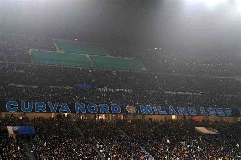 Napoli Inter Vergognoso Attacco Discriminatorio Dalla Curva Nord FOTO