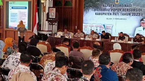 Antisipasi Kelangkaan Dispertan Pati Rakor Distributor Pupuk