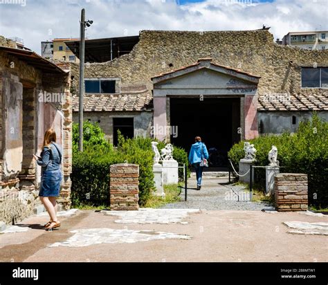 House Of The Stags Hi Res Stock Photography And Images Alamy